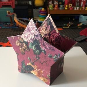 🐰 Rustic Floral Star-Shaped Storage Box